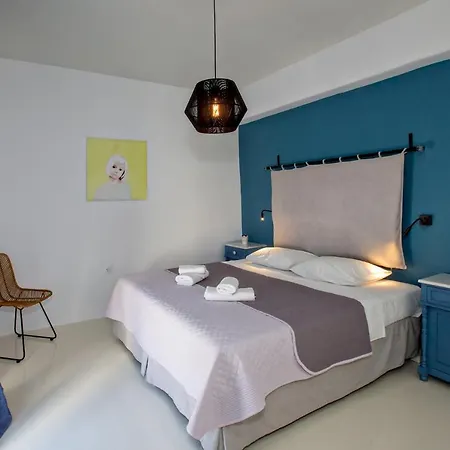 Appartement 2 Bedroom With Terrace In Chora *